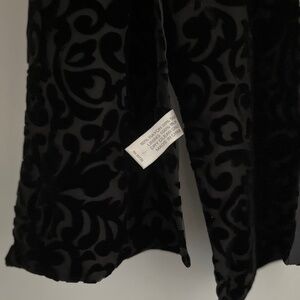 ADRIENNE VITTADINI BLACK SILK/ RAYON VELVET BURNOUT SCARF